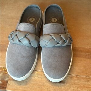 REVITALIGN Gray Braided Loafers